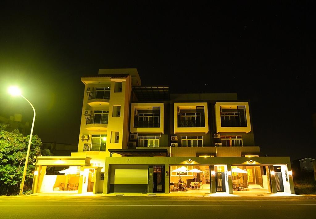 Summer Travel B&B T'ai-tung Exterior foto